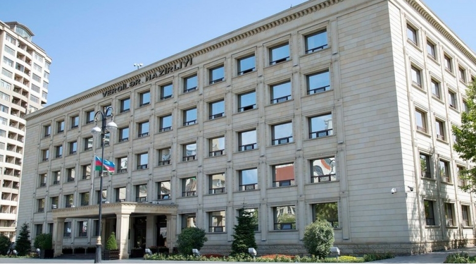 emek-muqavilesi-olmadan-xidmetlerin-yerine-yetirilmesi-faktlari-ashkarlanib