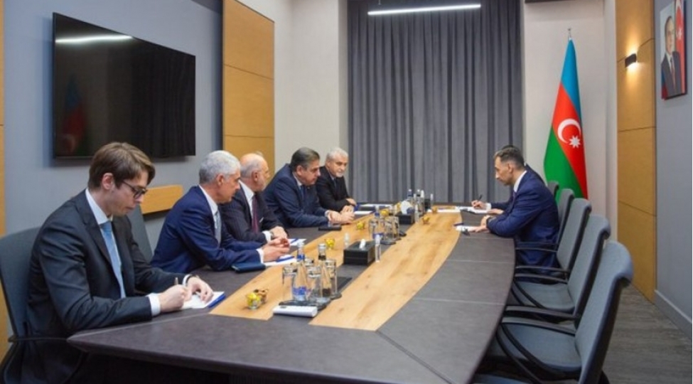 azerbaycan-ve-italiya-shirketikosmik-emekdashliq-imkanlarini-muzakire-edib