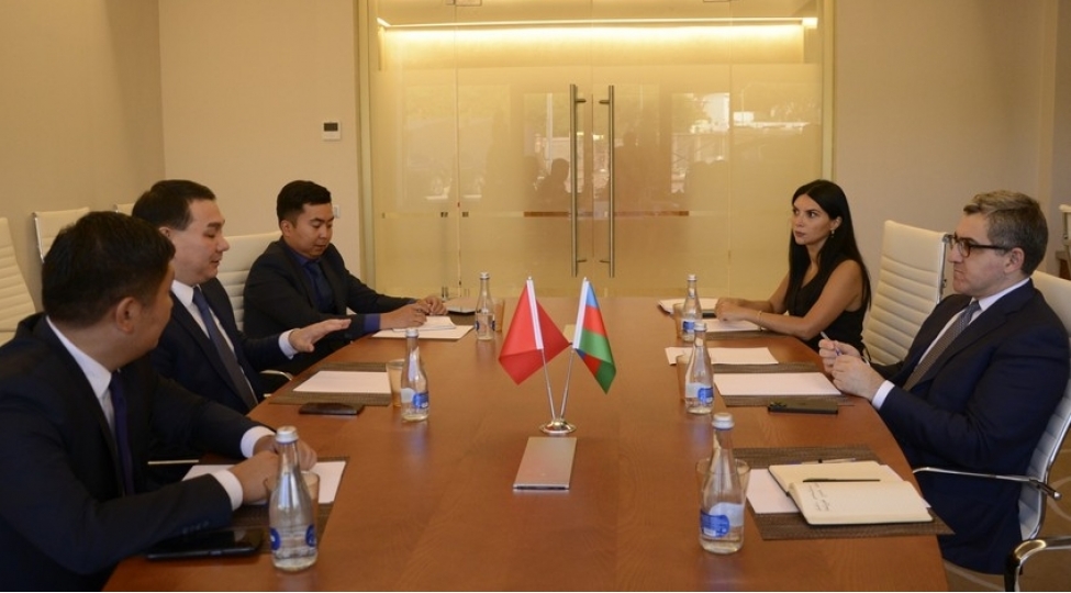 azerbaycan-ve-qirgizistan-biznes-uzre-emekdashligin-inkishafini-muzakire-edib