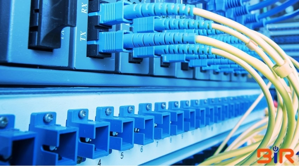 azerbaycanda-ilin-sonunadek-ev-teserrufatlarinin-55-i-optik-internetle-temin-olunacaq