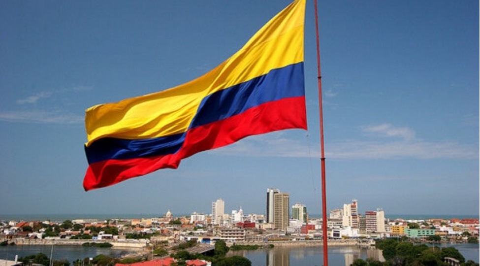 yeni-emekdashliq-istiqametleri-etrafinda-fikir-mubadilesi-aparilib