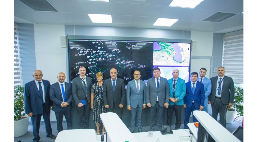 azerbaycan-ve-ozbekistan-aviasiya-sahesinde-elaqeleri-mohkemlendirir-foto