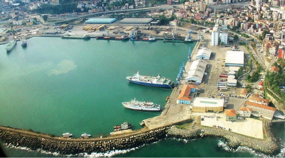turkiyenin-trabzon-limaninin-qebul-etdiyi-yuklerin-hecmi-achiqlanib