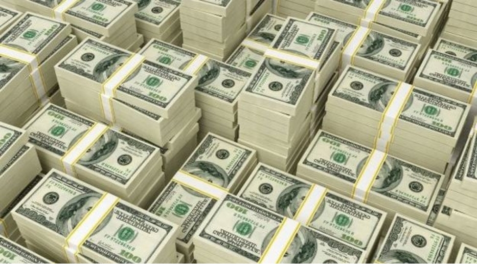 amb-valyuta-herracinda-banklara-satilan-dollarin-hecmini-achiqlayib-4