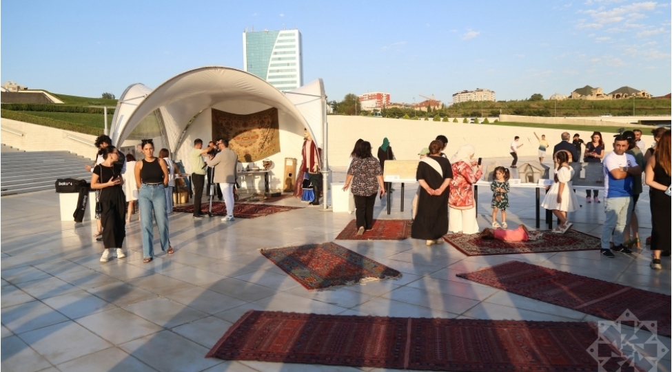 qerbi-azerbaycanin-etnomedeni-muhitine-seyahet