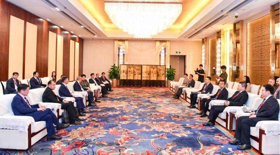 azerbaycanin-biznes-ve-investisiya-imkanlari-chinde-numayish-olunub