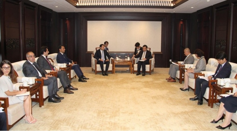 azerbaycanin-medeniyyet-naziri-chinde-seferdedir