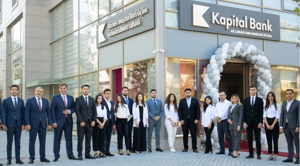 kapital-bank-sahibkarlar-uchun-ag-sheher-kob-merkezi-filialini-istifadeye-verib