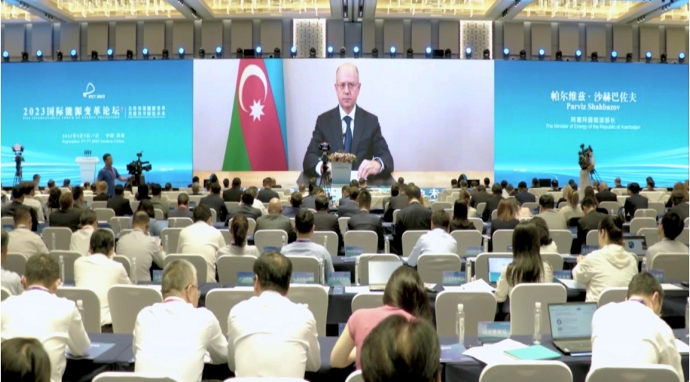 azerbaycanda-2027-ci-iledek-enerji-istehsalinda-berpa-olunan-menbelerin-payi-37-i-otecek