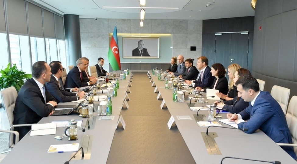 ebrd-azerbaycan-iqtisadiyyatina-qoyulan-investisiyalari-artirmaq-isteyir