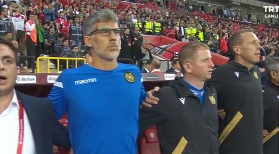 turkiye-ile-matchda-ermenistan-himni-bele-qarshilandi-video