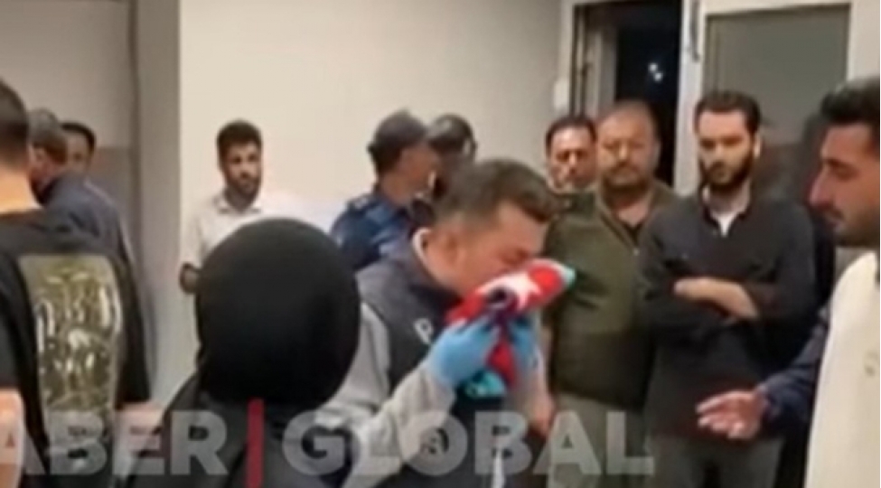 turkiye-polisinden-azerbaycan-bayragina-boyuk-ehtiram-video