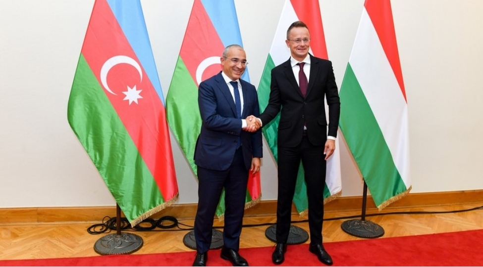 azerbaycan-macaristanla-yashil-enerji-layihelerini-muzakire-edib