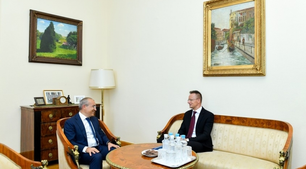 azerbaycan-macaristan-elaqelerinin-guclendirilmesi-uchun-boyuk-imkanlari-olan-saheler-achiqlanib-foto