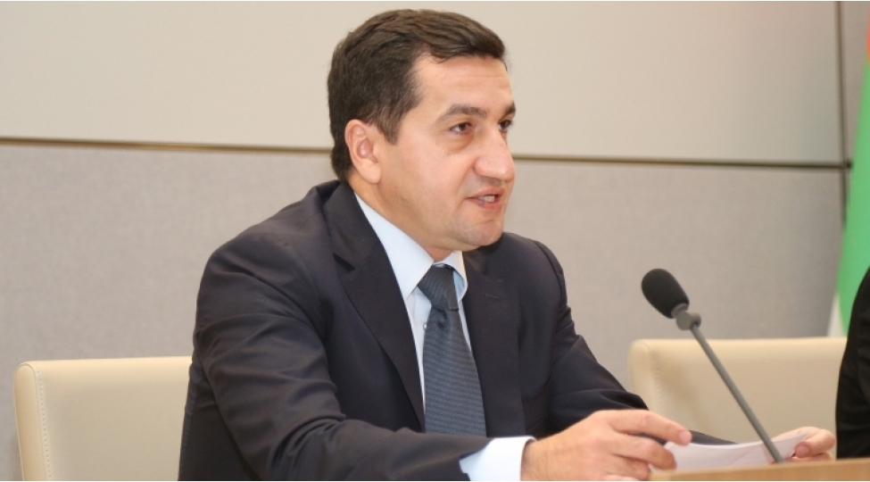 hikmet-haciyev-azerbaycan-ve-serbiya-interregional-emekdashliqda-muhum-rol-oynayirlar