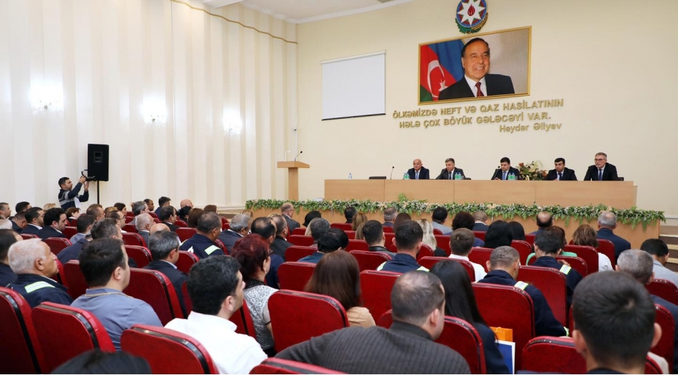 azeriqazda-20-sentyabr-neftchiler-gunu-munasibetile-tedbir-kechirilib-foto