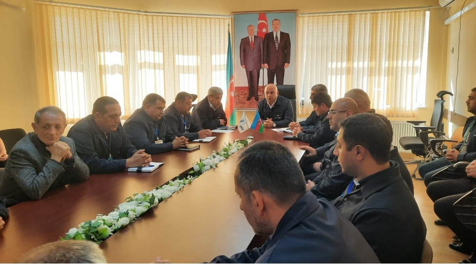 azeriqaz-emekdashlari-terterde-27-sentyabr-anim-gununu-qeyd-edibler-foto