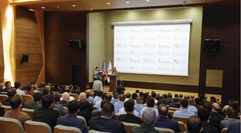 socar-da-neftchiler-gunu-munasibetile-peshekarlar-musabiqesi-teshkil-olunub-foto