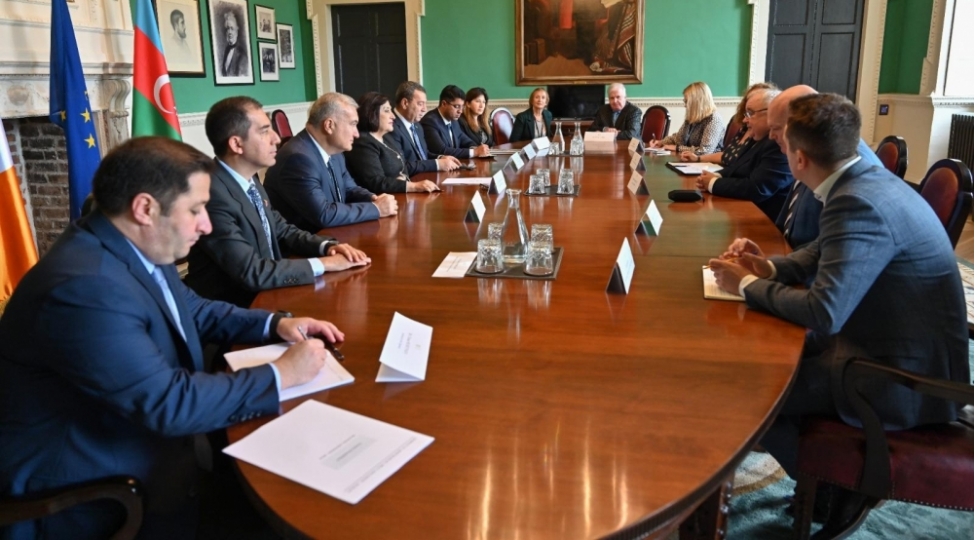 mm-sedri-irlandiya-parlamentinin-numayendeler-palatasinin-sedri-ile-gorushub