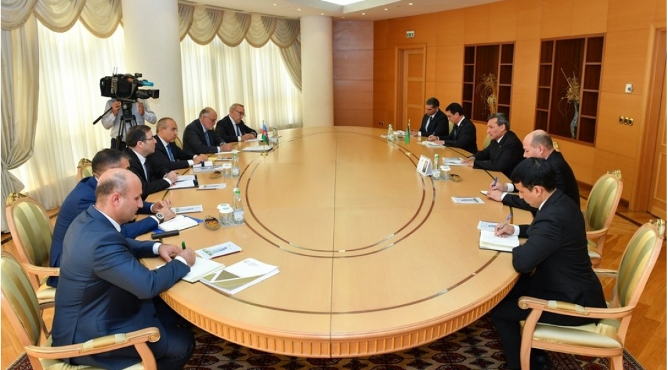 azerbaycan-turkmenistanla-emekdashligin-genishlendirilmesi-imkanlarini-muzakire-edib