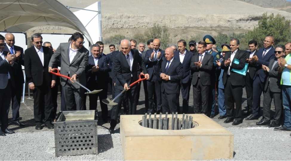 zengilanda-azerbaycanla-iran-arasinda-avtomobil-korpusunun-temelqoyma-merasimi-kechirilib-foto