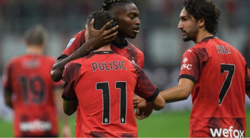 jiru-qapida-dayandi-milan-a-seriyasinin-yeni-lideri-oldu-video