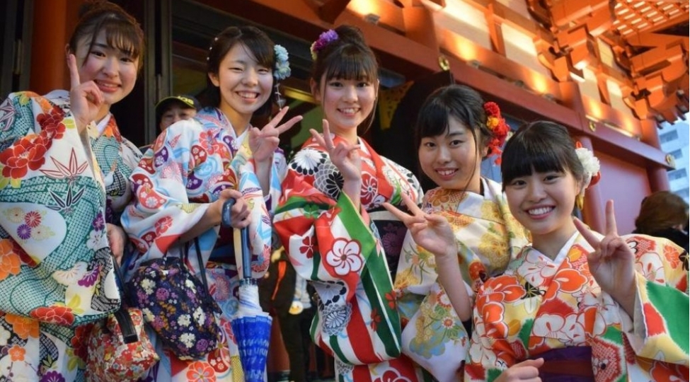 yapon-qadinlarin-sirri-niye-qocalmirlar-ve-kokelmirler