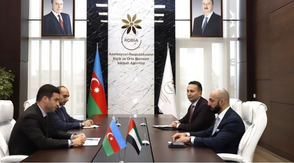 azerbaycan-ve-bee-ish-adamlari-birge-layihelere-dair-fikir-mubadilesi-aparib