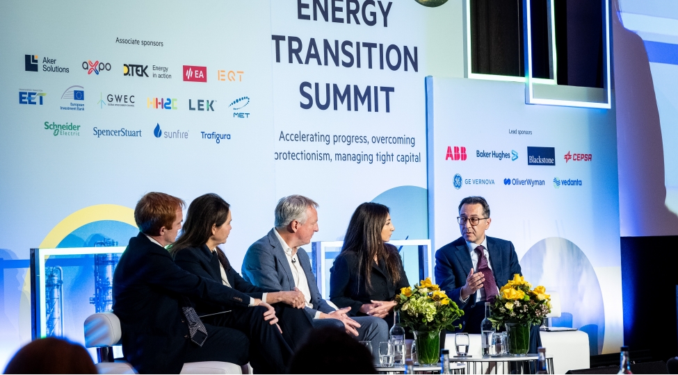 socar-financial-timesin-teshkilatchiligi-ile-kechirilen-enerji-kechidi-sammitinde-ishtirak-edib-foto