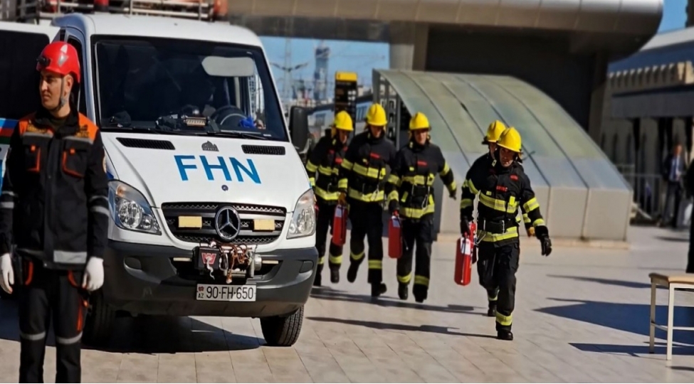 fhn-baki-demiryol-vagzalinda-telim-kechirib-videofoto