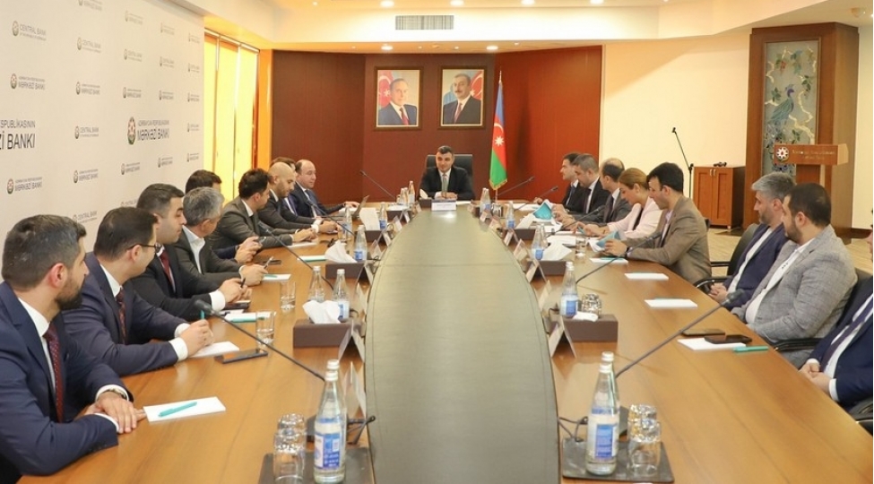 azerbaycan-fintexlerinin-odenish-bazarinda-rolunun-guclendirilmesi-muzakire-edilib
