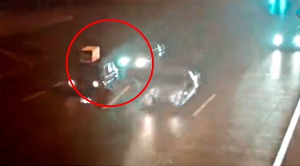 azerbaycanli-meshhur-bakida-ailesi-ile-qezaya-dushdu-hadise-yerinden-goruntuler-video