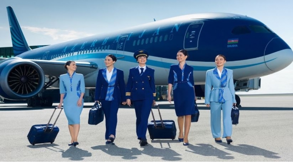 azal-yeni-formalarini-teqdim-edib
