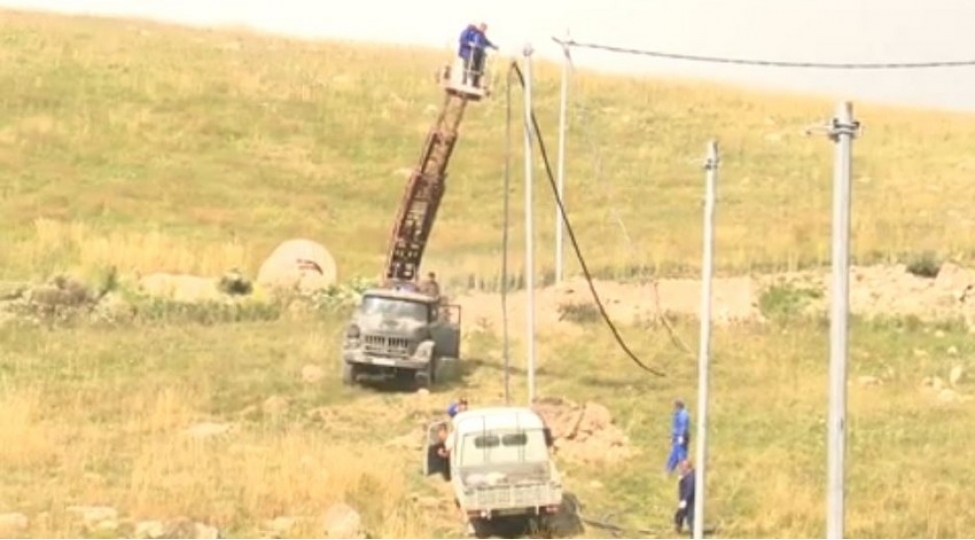 azerishiq-lachinin-bir-neche-kendindeyenidenqurma-ishleri-aparir-video