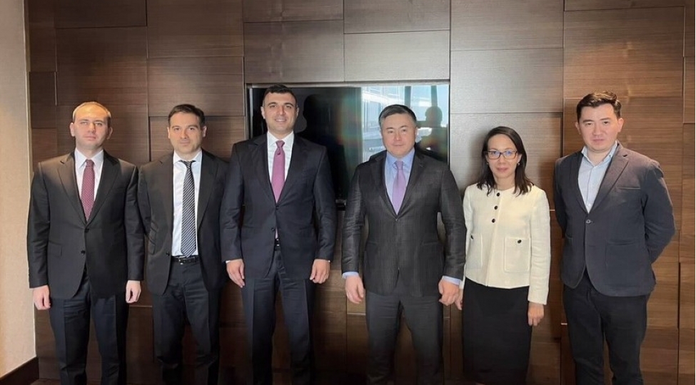 azerbaycan-qazaxistan-ve-qirgizistan-arasinda-banklar-sahesinde-emekdashliq-muzakire-olunub