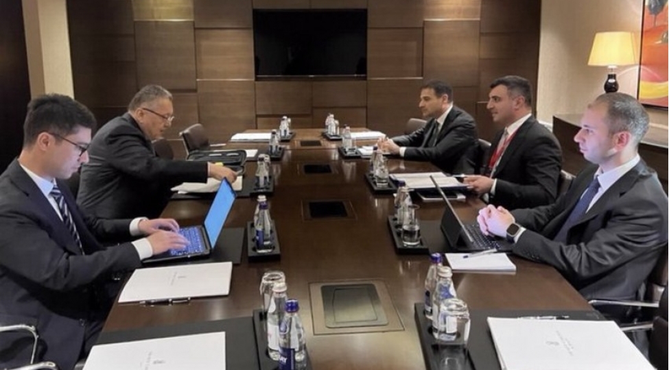 azerbaycan-ve-ozbekistan-merkezi-banklari-gelecek-emekdashliq-istiqametlerini-muzakire-edib