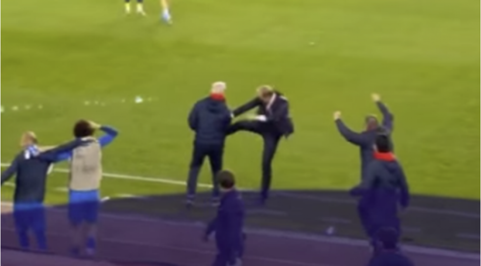 sevincini-arif-esedova-tepik-vuraraq-yashadi-video