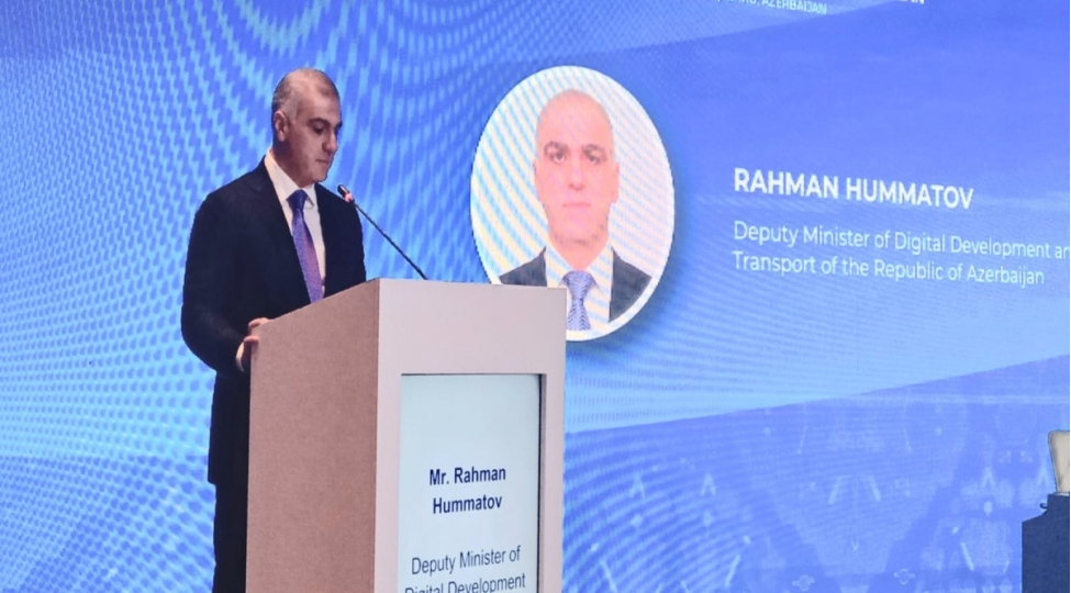 nazir-muavini-baki-ticaret-limaninin-tutumunun-25-milyon-tona-chatdirilmasi-uzre-ishler-davam-etdirilir