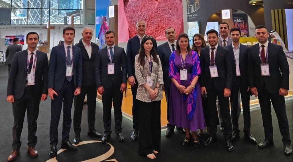 azerbaycan-turizm-imkanlarini-qeterde-kechirilen-beynelxalq-sergide-numayish-etdirir