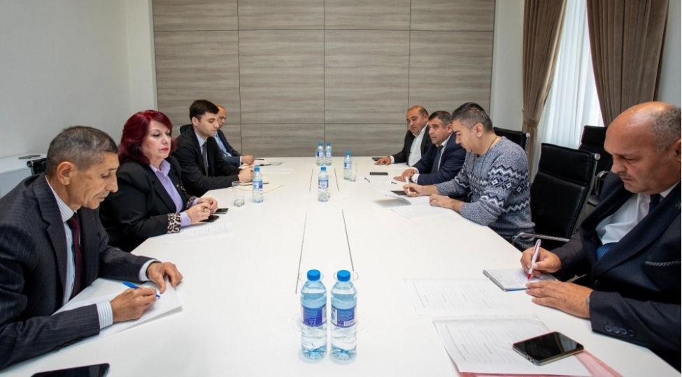 energetika-nazirliyi-yaninda-yeni-terkibde-ictimai-shuranin-ilk-iclasi-kechirilib