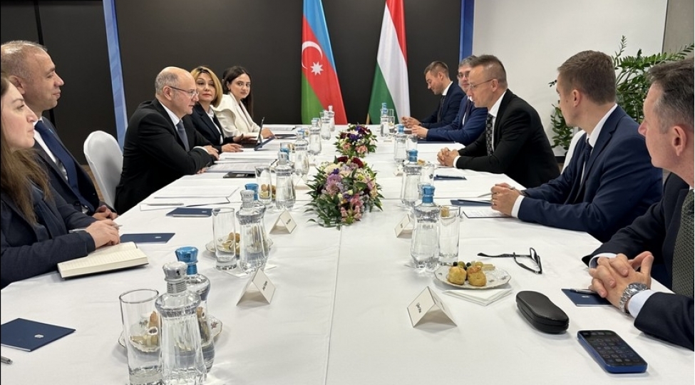 ozbekistan-ve-qazaxistan-xezer-qara-deniz-avropa-yashil-enerji-dehlizine-qoshulmaqda-maraqlidir