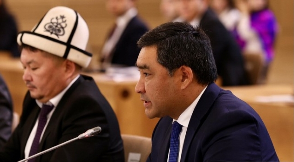 qirgizistan-naziri-speca-olkelerinde-iqtisadi-artimin-yollarini-achiqlayib