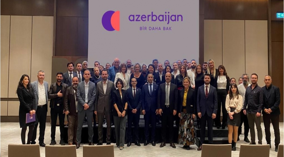 bu-il-turkiyeden-azerbaycana-gelenlerin-sayi-20-faiz-artib