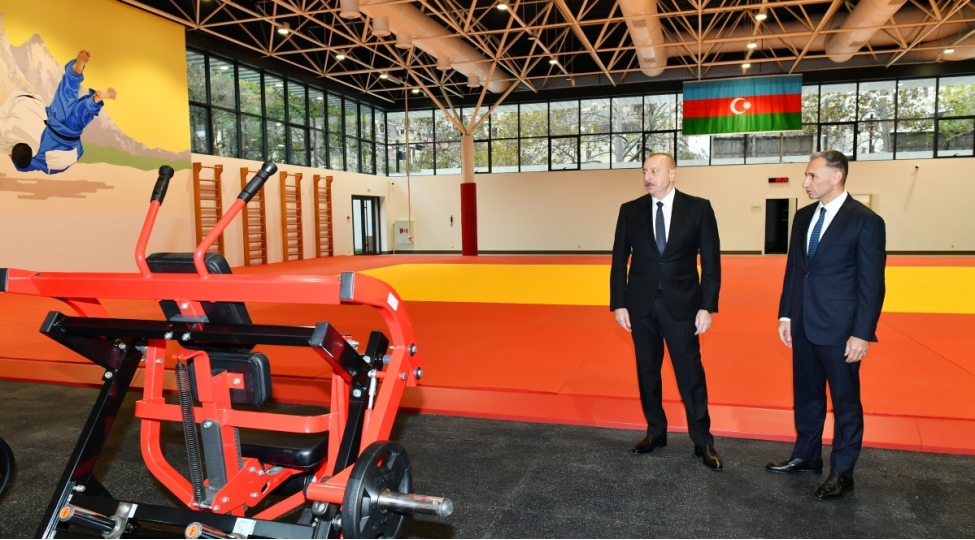 prezident-cudo-uzre-milli-komandalar-uchun-telim-meshq-merkezinde-yaradilan-sheraitle-tanish-olub-foto