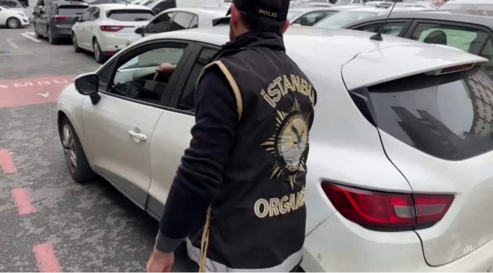 mavi-bulletenle-axtarishda-olan-shamil-emirov-istanbulda-yaxalanib