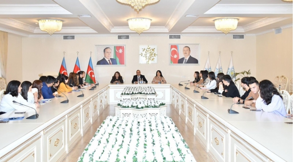 sumqayitda-heyder-eliyev-mektebinin-son-meshgelesi-kechirilib-foto