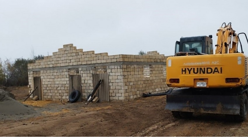 imishlide-qanunsuz-tikililer-sokulub-fotovideo