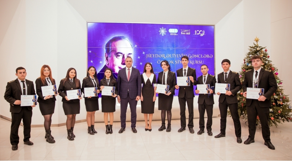 heyder-eliyevin-genclere-ornek-siyasi-kursu-adli-layiheye-yekun-vuruldu-foto