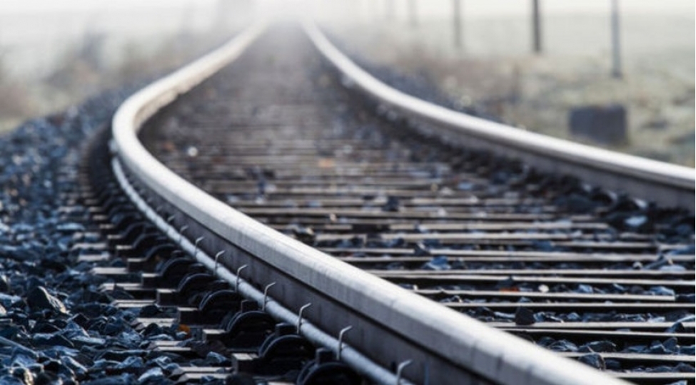 qefilden-qatarin-yoluna-chixan7nefer-olub6nefer-ise-agir-xesaret-alib-video