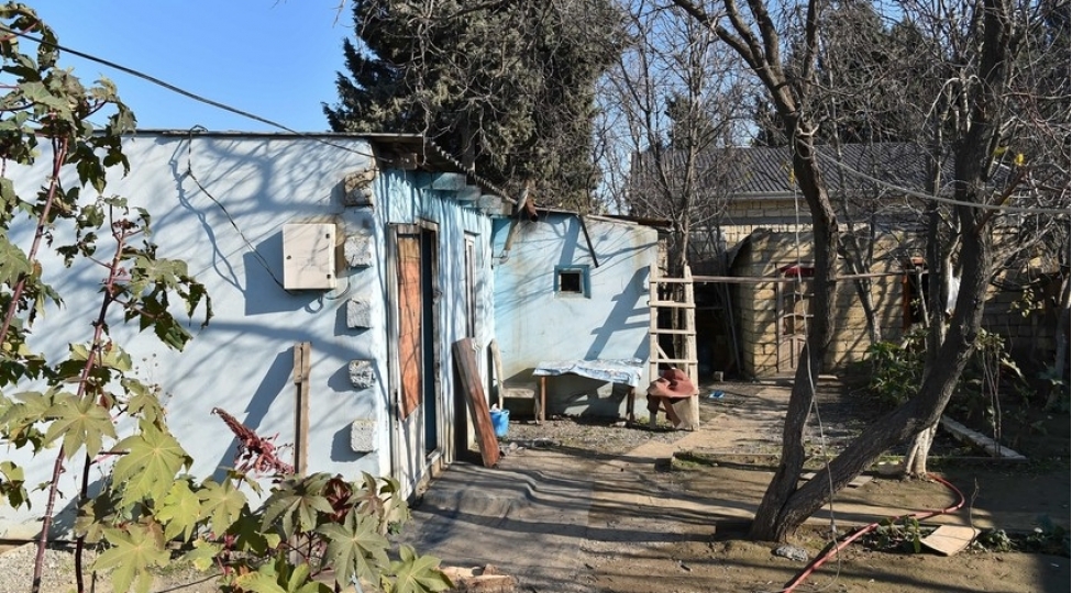 absheronda-ferdi-yashayish-evlerinde-ve-obyektlerde-sudan-qanunsuz-istifade-hallari-ashkarlanib-fotovideo